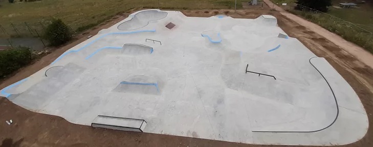 Le terrain de BMX de Bailly-romainvilliers accueille des enfants de tous les âges.