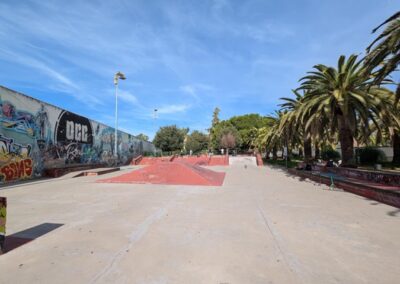 Présentation complète du skatepark Cañero de Córdoba (Espagne), spot très sympa au coeur de la ville Andalouse