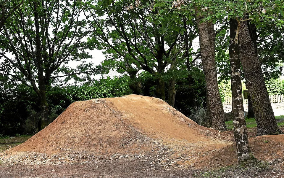 Terrain de dirt de Kerfahuen à Elven (Morbihan)