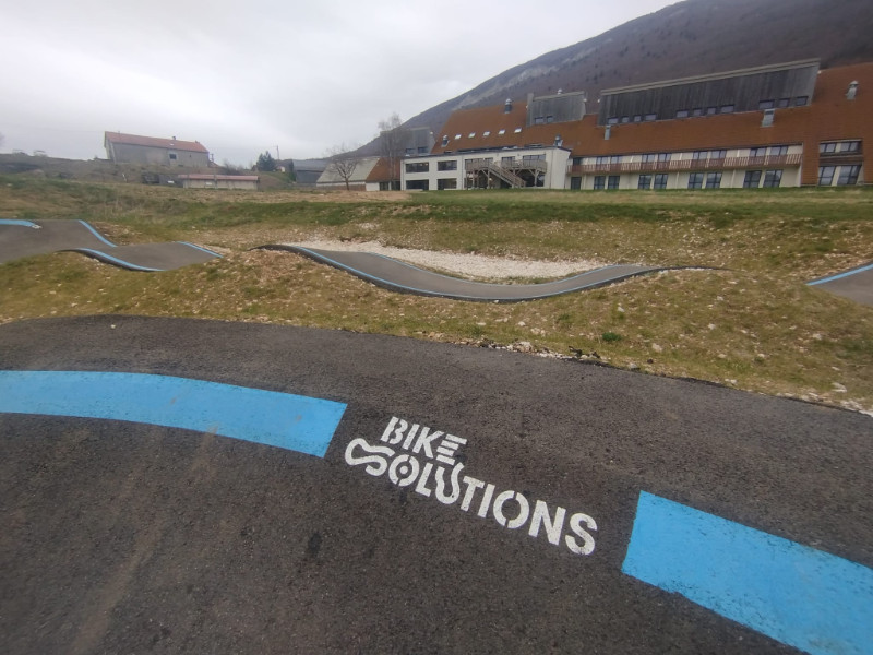 La pumptrack du Piroulet à Vassieux en Vercors (26)