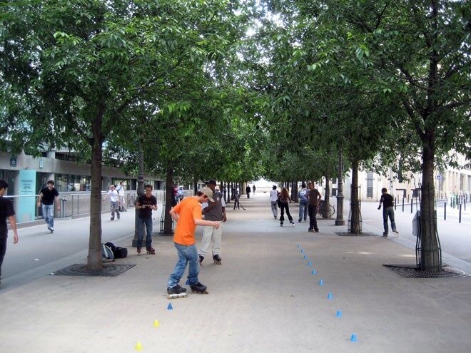 Rue Roland Barthes à Paris