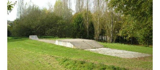 Skatepark de Coulange les Nevers