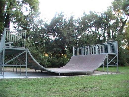 Skatepark de Jouet-sur-l’Aubois
