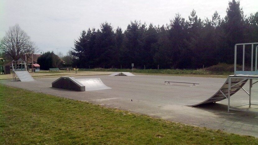 Skatepark de Vieilles-Maisons-sur-Joudry