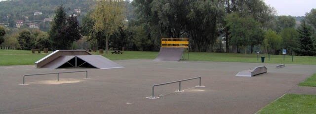 Skatepark de l’Aviron à Mantes-la-Jolie