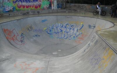 Skatepark en béton de Bourg-en-Bresse