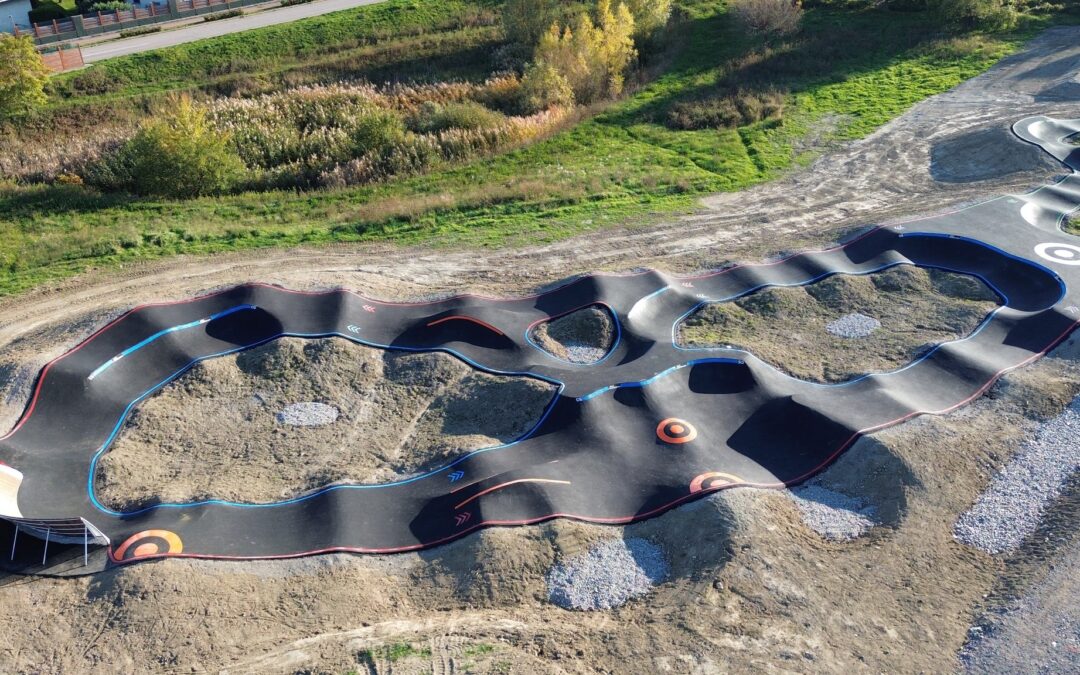 La pumptrack de La Mure (38)